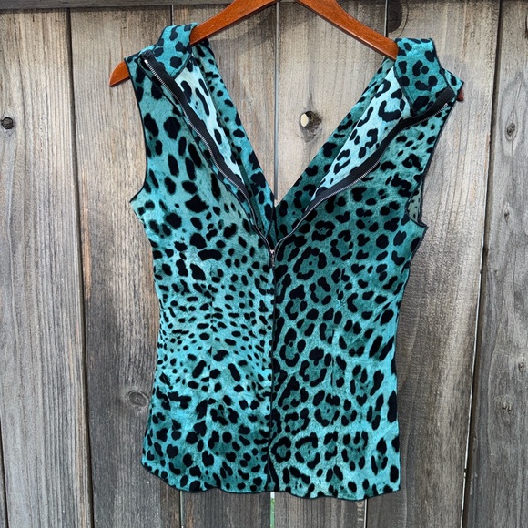 Dolce & Gabbana Silk Leopard Print Blouse Size 40 - Picture 8 of 9
